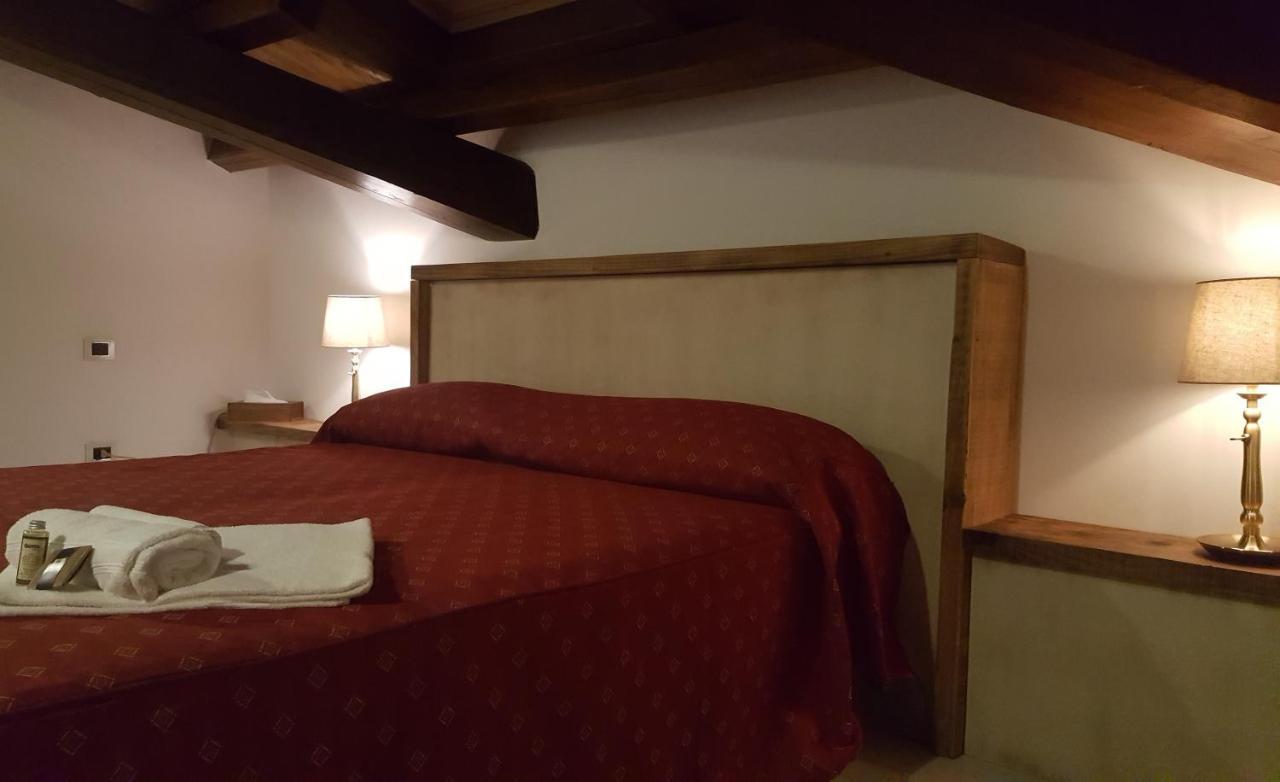 Bed and Breakfast Amaranto99 Л'Аквіла Екстер'єр фото